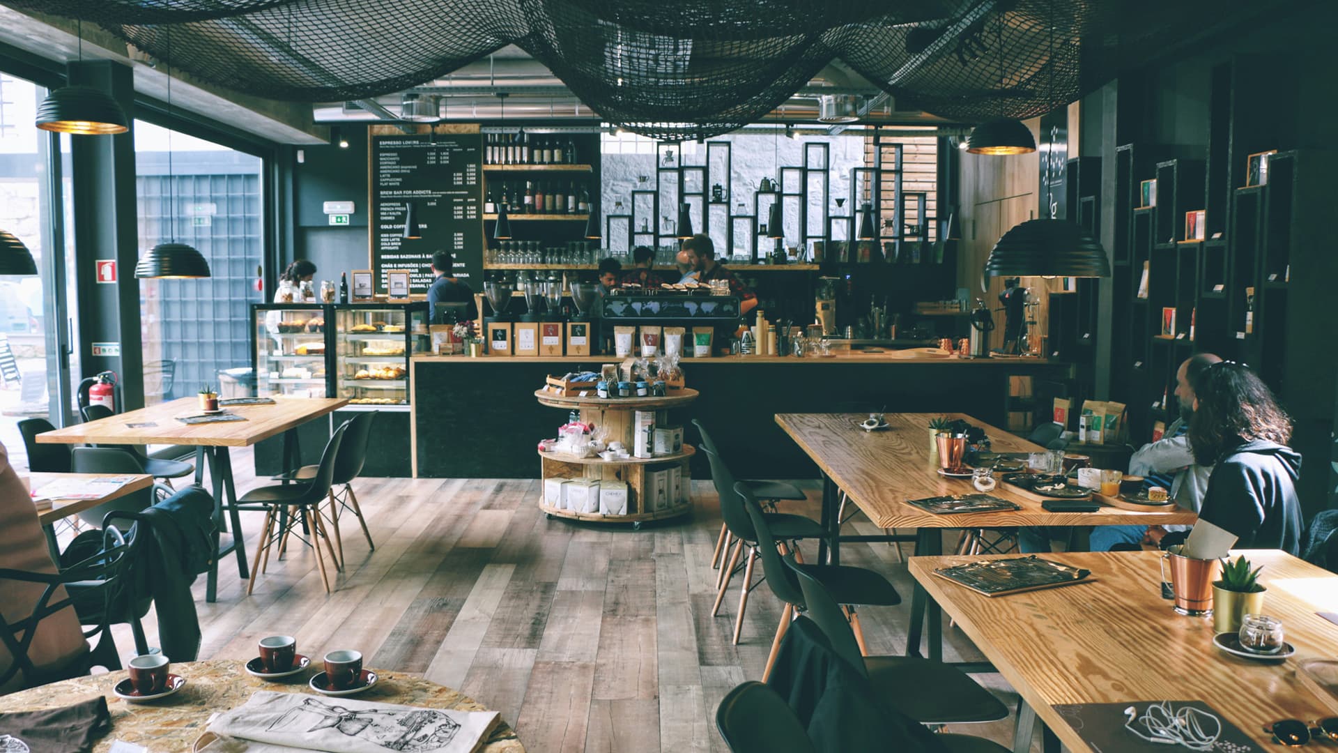 dina-cafe-bkg1